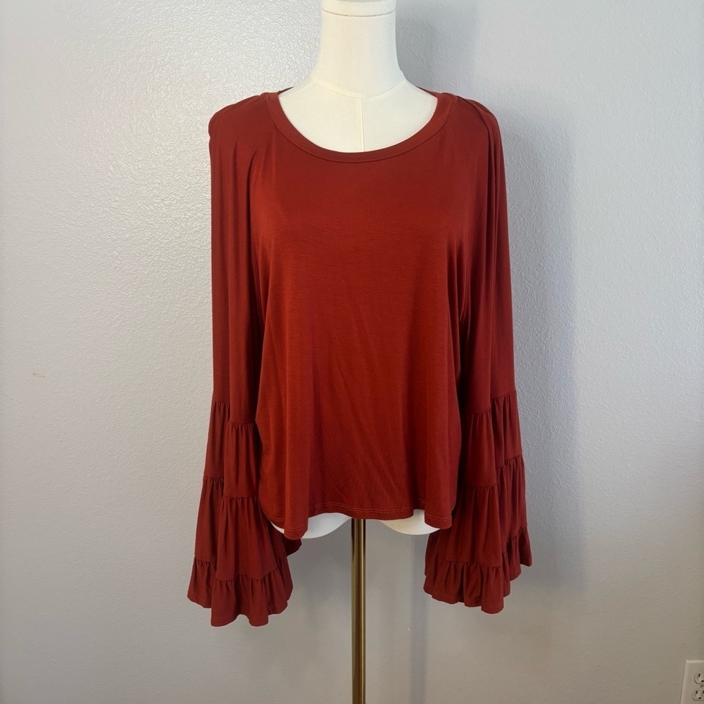 Rust Tiered Ruffle Bell Sleeve Top Women’s Medium Boho Fall Blouse- unbranded